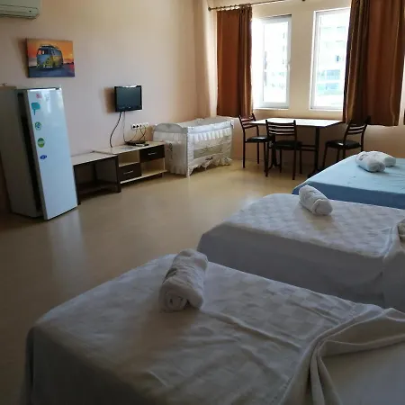 Aparthotel Mina 2*
